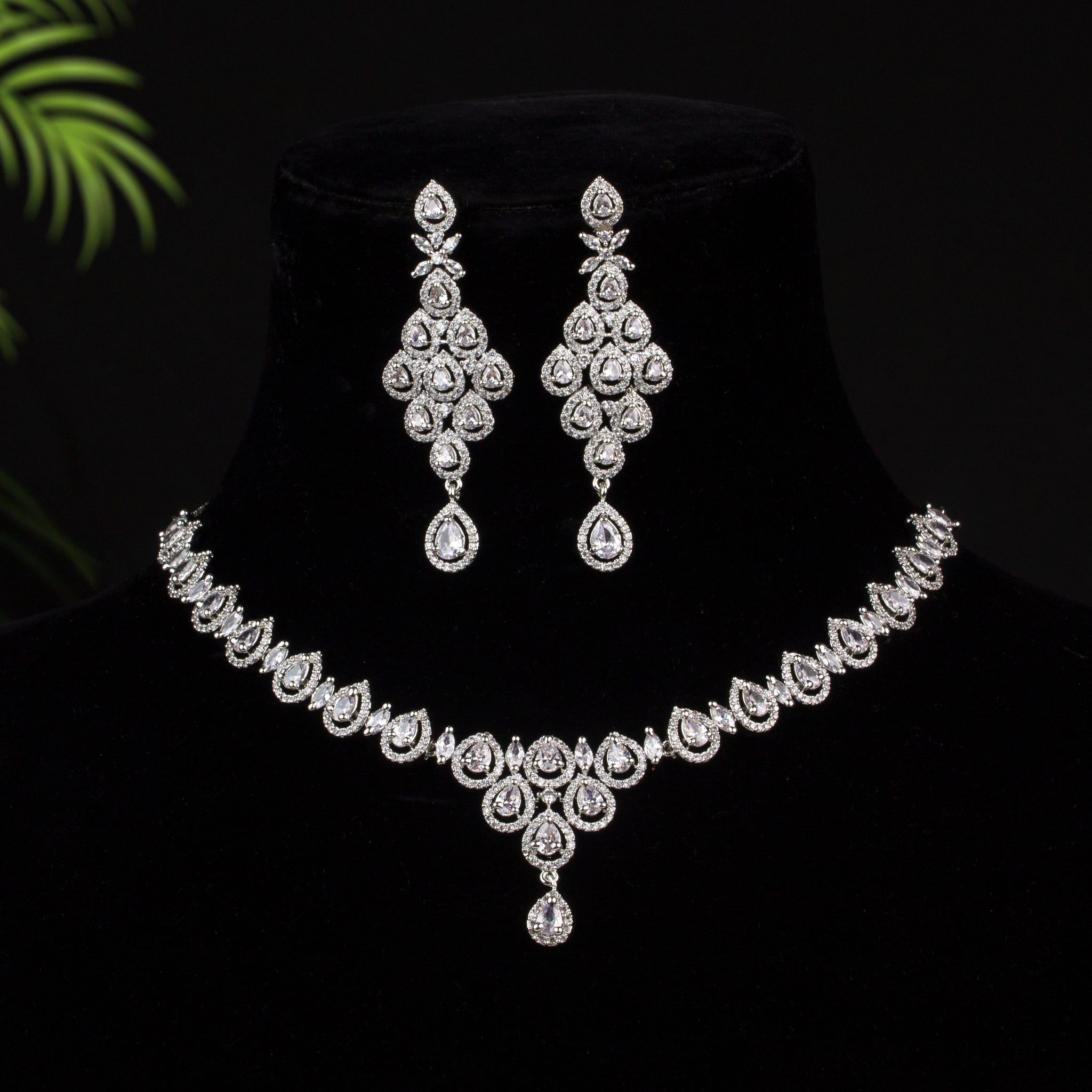 Rishika - Delightful Necklace Design with Diamond Engraved