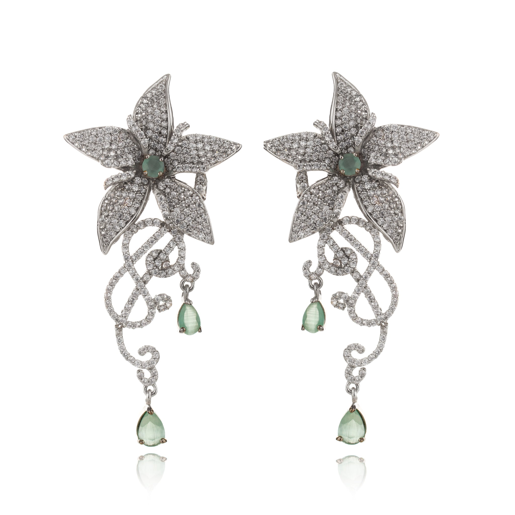 Primrosa - Blossom Brilliance Embrace Nature's Grace with Flower-Inspired Earrings